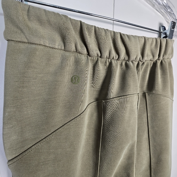 Lululemon Olive Softstreme Pants - Size 2 - Picture 7 of 10